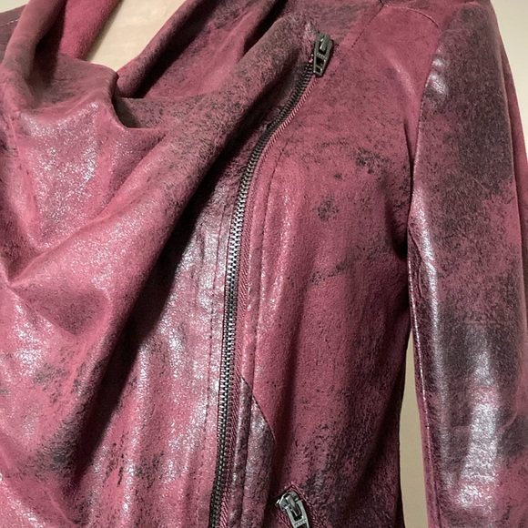 Grace Elements Red Faux Leather Jacket with Waterfall Lapels - size Small - Picture 10 of 14